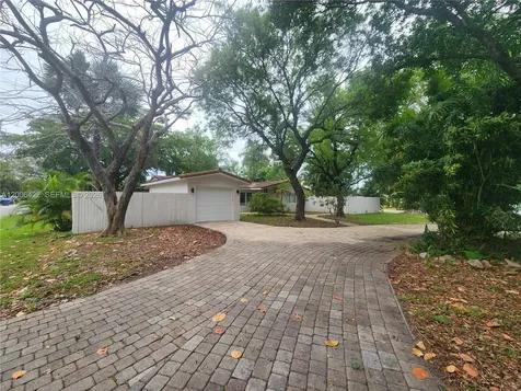 141 NE 30th Street Wilton Manors FL 33334