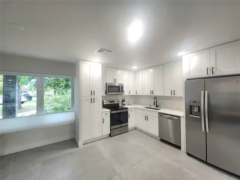 141 NE 30th Street Wilton Manors FL 33334