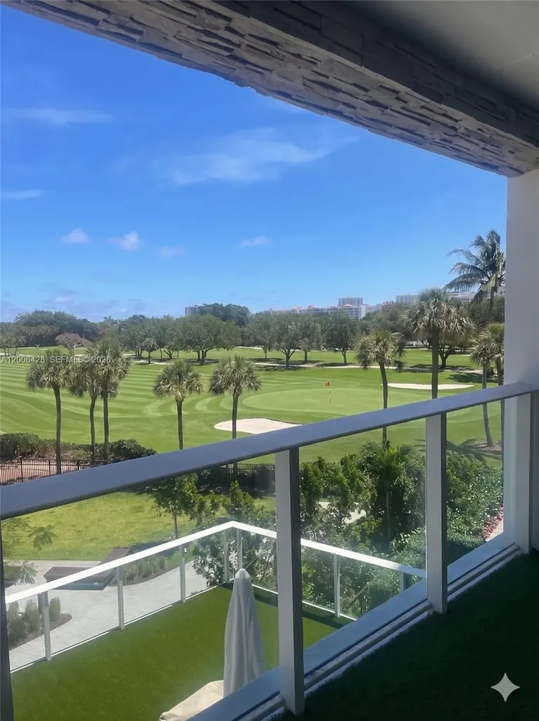 220 SE Mizner Boulevard Boca Raton FL 33432