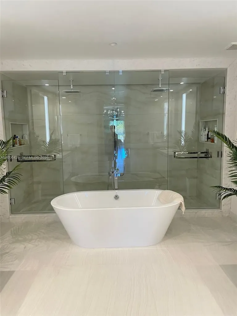 220 SE Mizner Boulevard Boca Raton FL 33432
