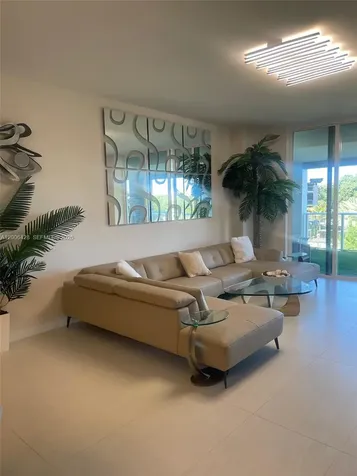 220 SE Mizner Boulevard Boca Raton FL 33432