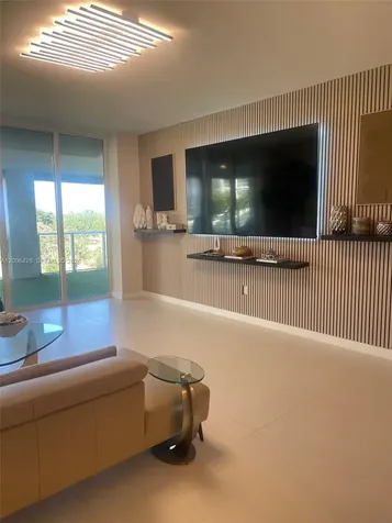 220 SE Mizner Boulevard Boca Raton FL 33432