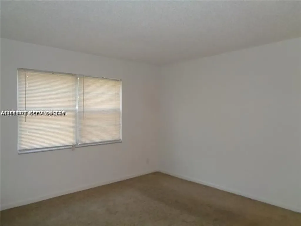 1075 Riverside Drive Coral Springs FL 33071