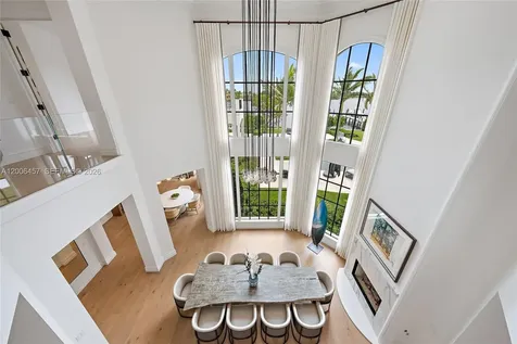 19020 Point Drive Tequesta FL 33469