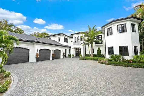 19020 Point Drive Tequesta FL 33469