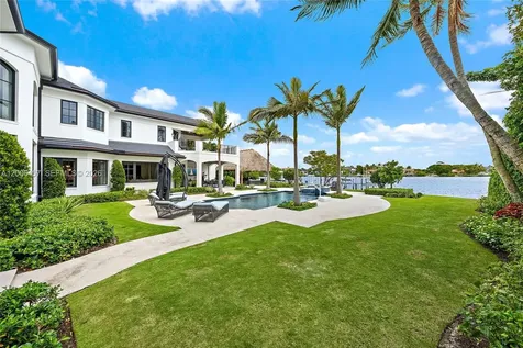19020 Point Drive Tequesta FL 33469