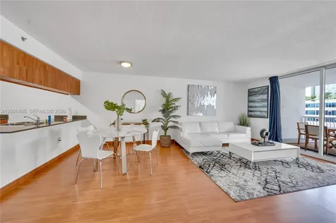 1200 Brickell Bay Drive Miami FL 33131