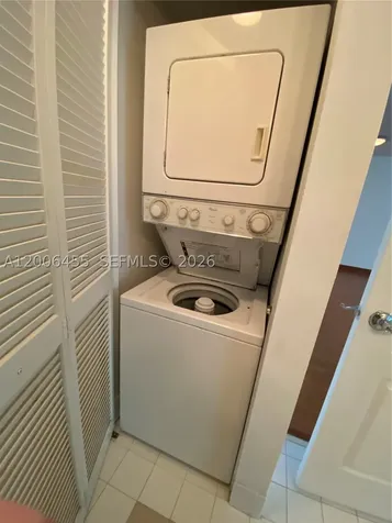 1200 Brickell Bay Drive Miami FL 33131