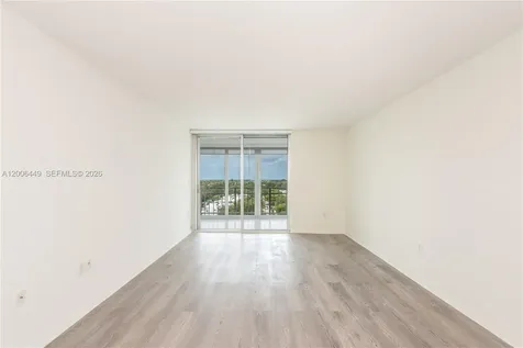 600 Grapetree Drive Key Biscayne FL 33149