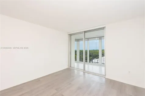 600 Grapetree Drive Key Biscayne FL 33149