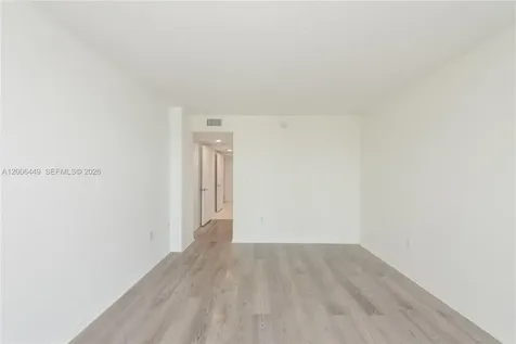 600 Grapetree Drive Key Biscayne FL 33149