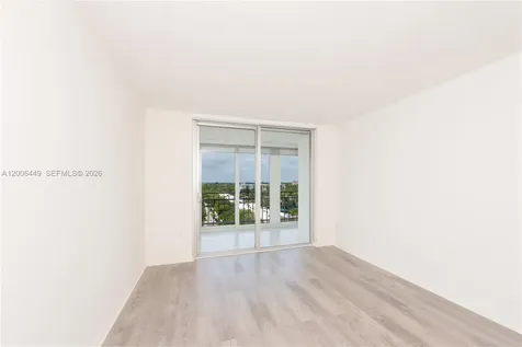 600 Grapetree Drive Key Biscayne FL 33149