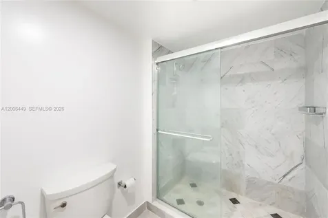 600 Grapetree Drive Key Biscayne FL 33149