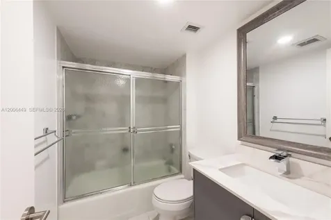 600 Grapetree Drive Key Biscayne FL 33149