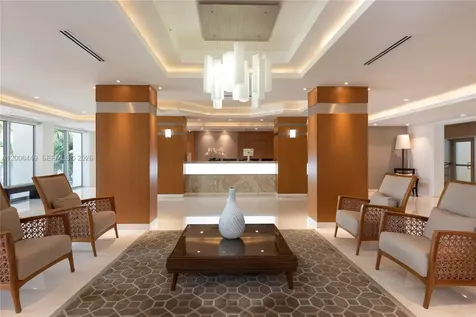 600 Grapetree Drive Key Biscayne FL 33149