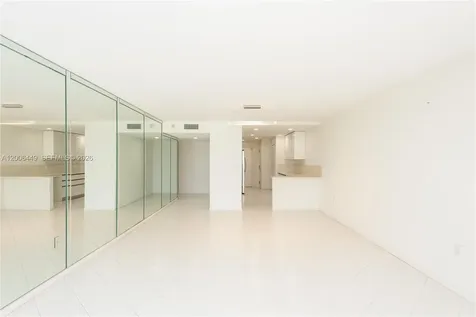 600 Grapetree Drive Key Biscayne FL 33149