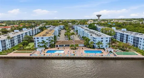2000 S Federal Highway Boynton Beach FL 33435