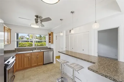 2000 S Federal Highway Boynton Beach FL 33435