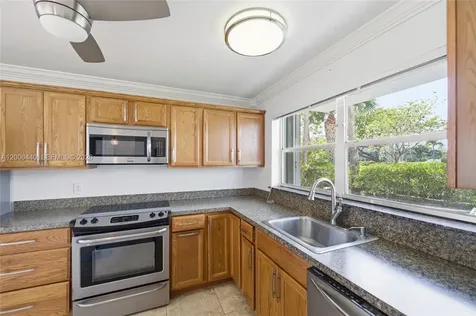 2000 S Federal Highway Boynton Beach FL 33435
