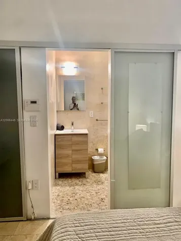 826 7th Street Miami Beach FL 33139