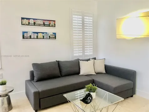 826 7th Street Miami Beach FL 33139