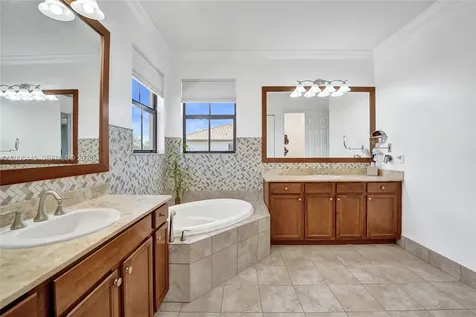 3701 NW 85th Terrace Cooper City FL 33024