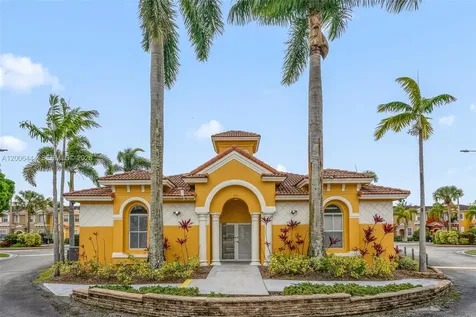 627 E Mowry Court Homestead FL 33030
