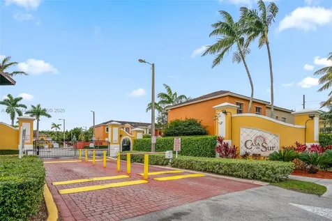627 E Mowry Court Homestead FL 33030