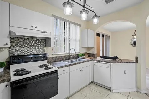 627 E Mowry Court Homestead FL 33030