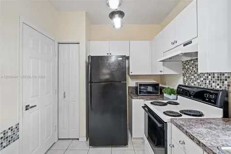 627 E Mowry Court Homestead FL 33030