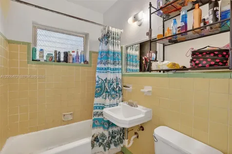 2110 NW 24th Street Miami FL 33142