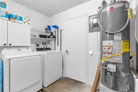 11700 NW 41st Street Sunrise FL 33323