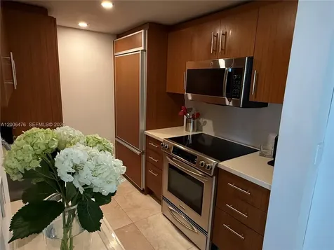 10275 Collins Avenue Bal Harbour FL 33154