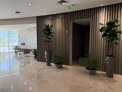 10275 Collins Avenue Bal Harbour FL 33154