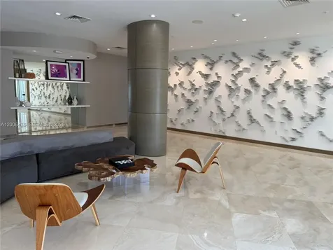 10275 Collins Avenue Bal Harbour FL 33154
