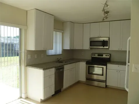 6580 Grant Street Hollywood FL 33024
