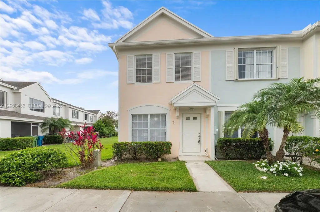 40 Simonton Circle Weston FL 33326
