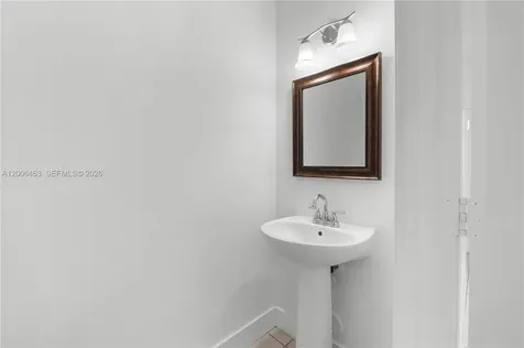 40 Simonton Circle Weston FL 33326