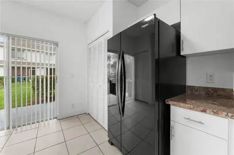 40 Simonton Circle Weston FL 33326