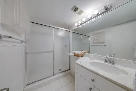 600 NE 36th Street Miami FL 33137