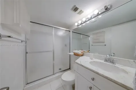600 NE 36th Street Miami FL 33137
