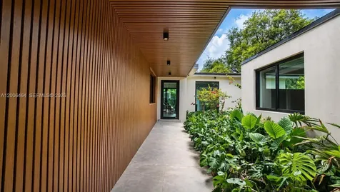 2110 NE 191st Drive North Miami Beach FL 33179