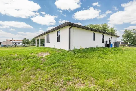 655 N Olivo Street Clewiston FL 33440