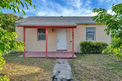 562 W 4th Street Riviera Beach FL 33404