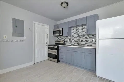 562 W 4th Street Riviera Beach FL 33404