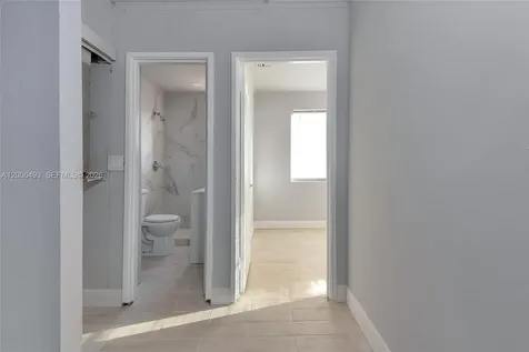 562 W 4th Street Riviera Beach FL 33404