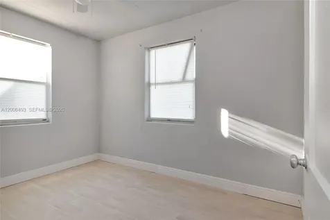 562 W 4th Street Riviera Beach FL 33404