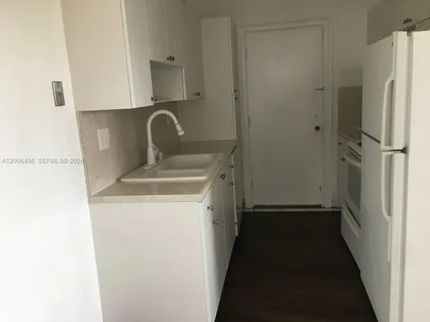 900 SW 84th Avenue Miami FL 33144