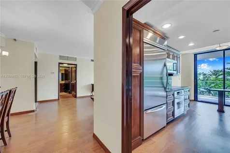 2800 Island Boulevard Aventura FL 33160