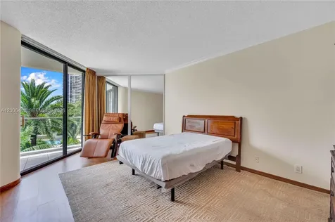 2800 Island Boulevard Aventura FL 33160